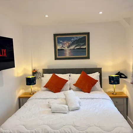 Luxury Centre - King Size Bed - Walk To Train Station & Attraction Appartement