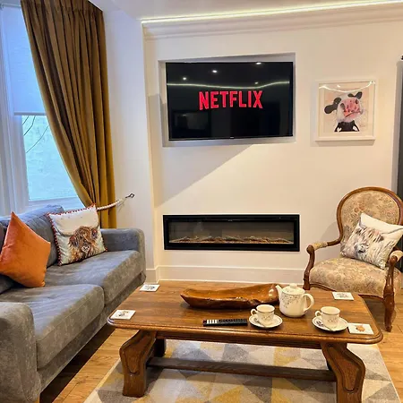 Luxury Centre - King Size Bed - Walk To Train Station & Attraction Appartement York